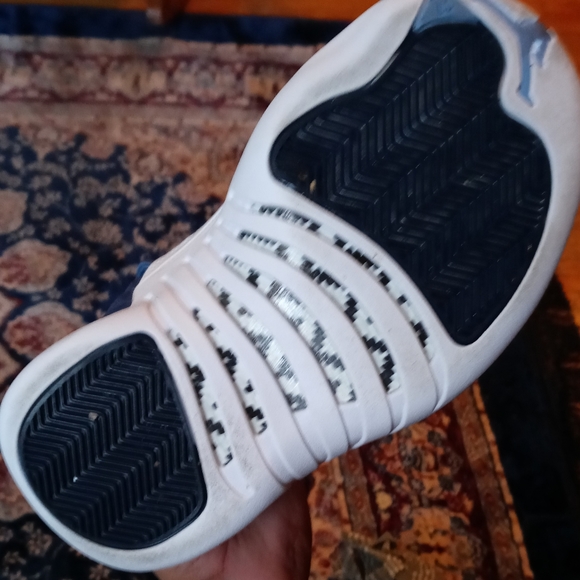 Jordan Retro 12 - Picture 3 of 4